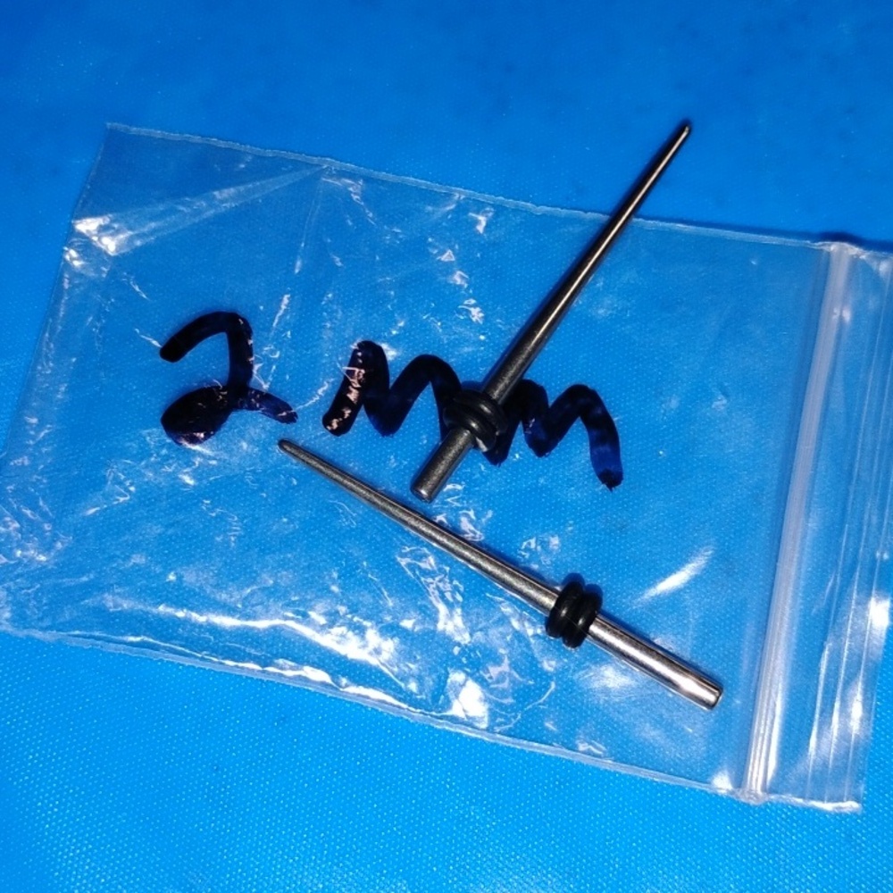 Stainless Steel Tapers Ear Stretchers - Picture 2 of 4